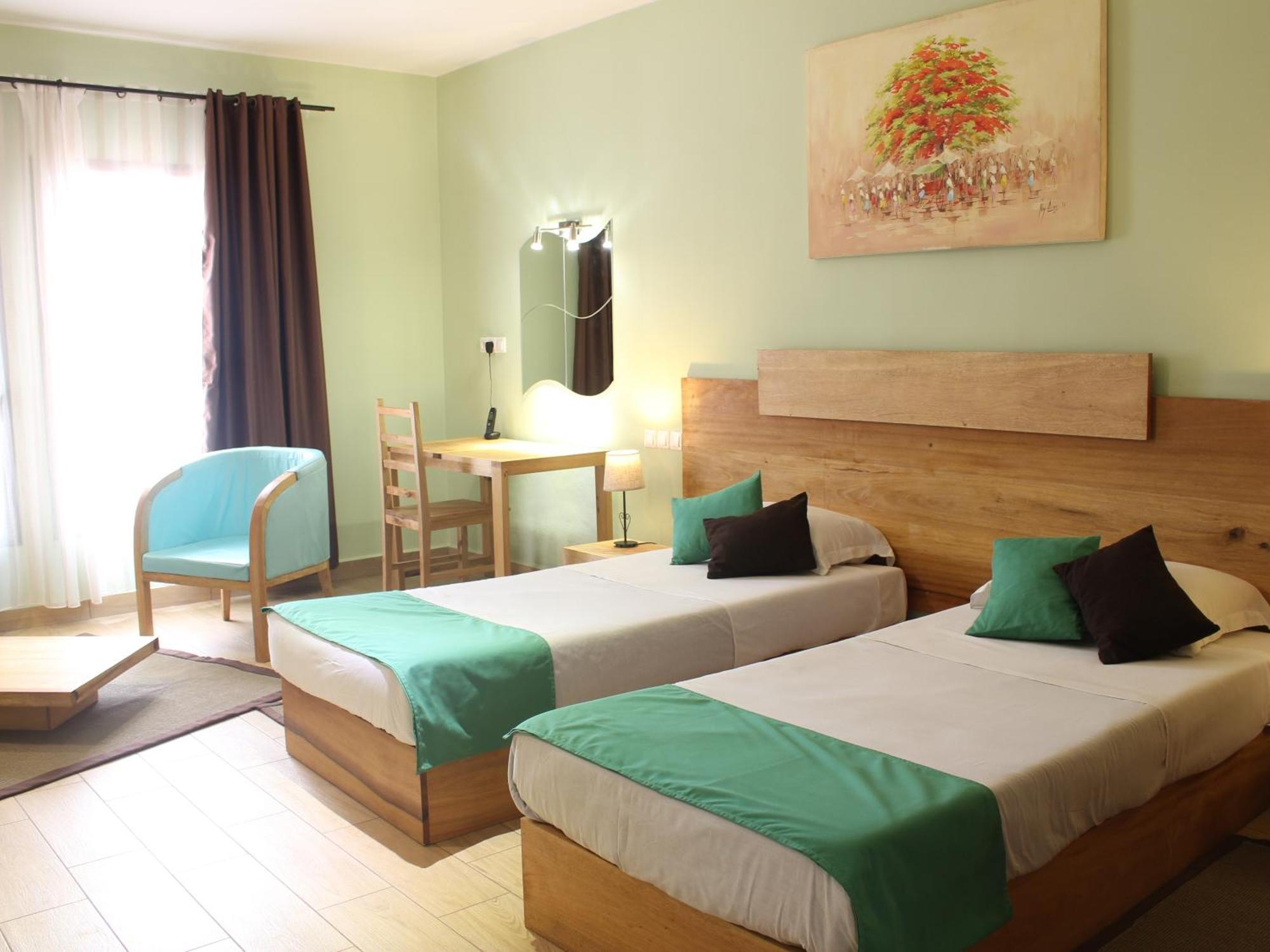 Hotel Restaurant Le Combava Antananarivo Esterno foto